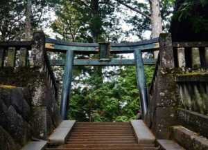 Wikipediaより：日光東照宮　奥社鳥居　